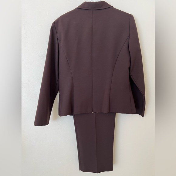Dark brown Cocoa suit with leopard print top in size 12. - Picture 2 of 6